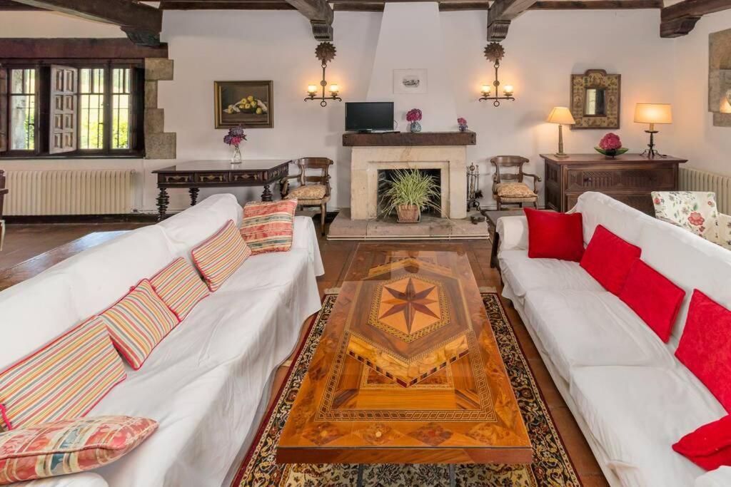 Cantabria Collection - Espectacular Casona Cerca De La Colegiata Сантильяна-дель-Мар Экстерьер фото