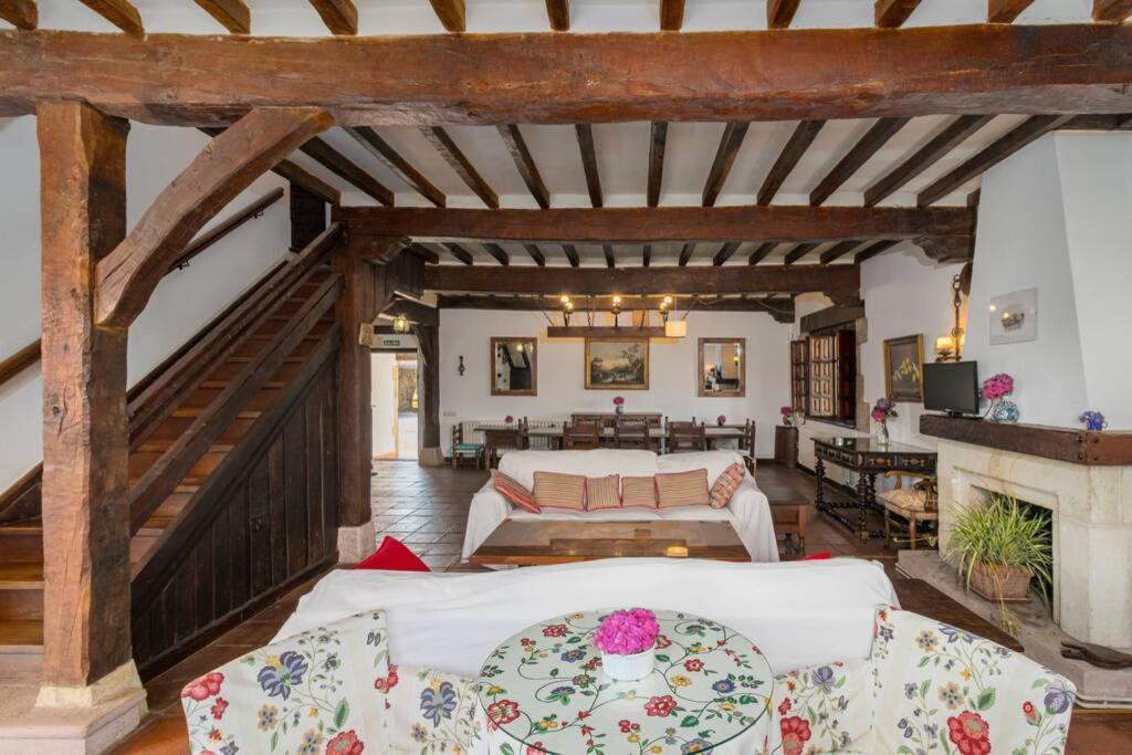 Cantabria Collection - Espectacular Casona Cerca De La Colegiata Сантильяна-дель-Мар Экстерьер фото
